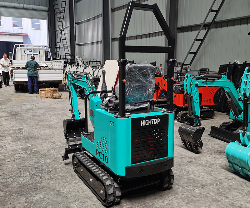 PC10小型挖掘機發往美國芝加哥