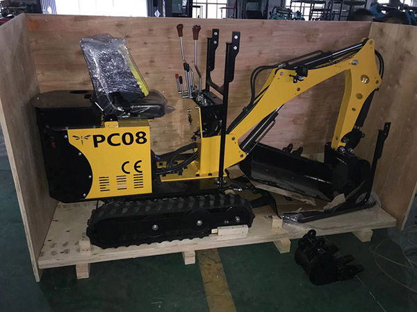 PC08迷你挖掘機發往德國